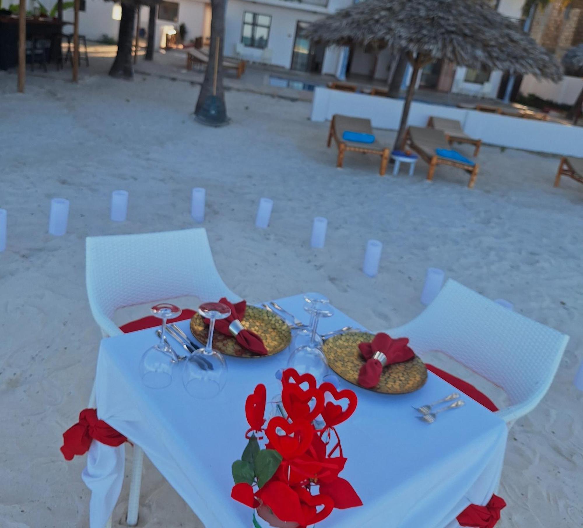 Bianco Azzurro Hotel & Restaurant Pwani Mchangani Eksteriør bilde