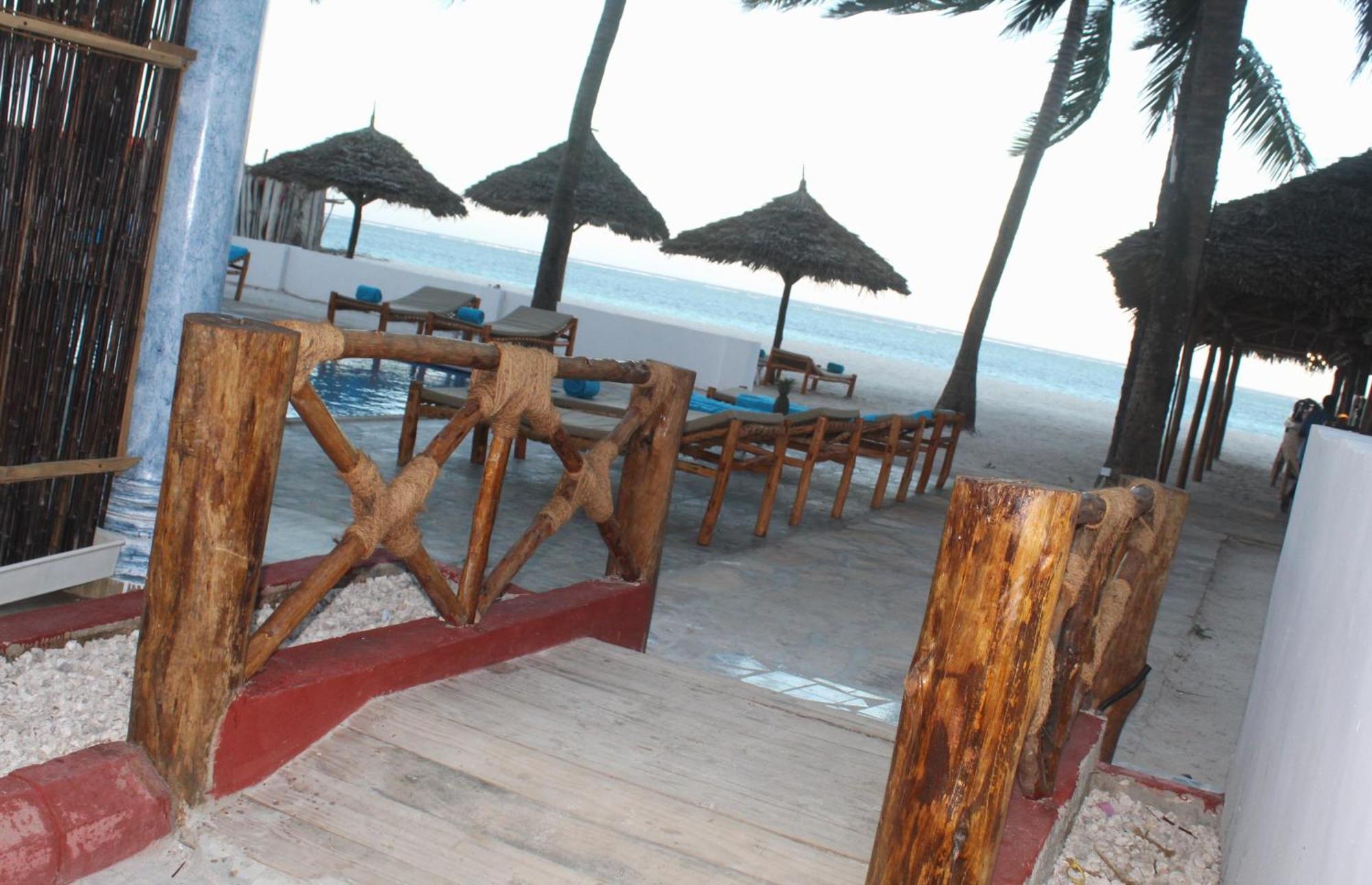 Bianco Azzurro Hotel & Restaurant Pwani Mchangani Eksteriør bilde