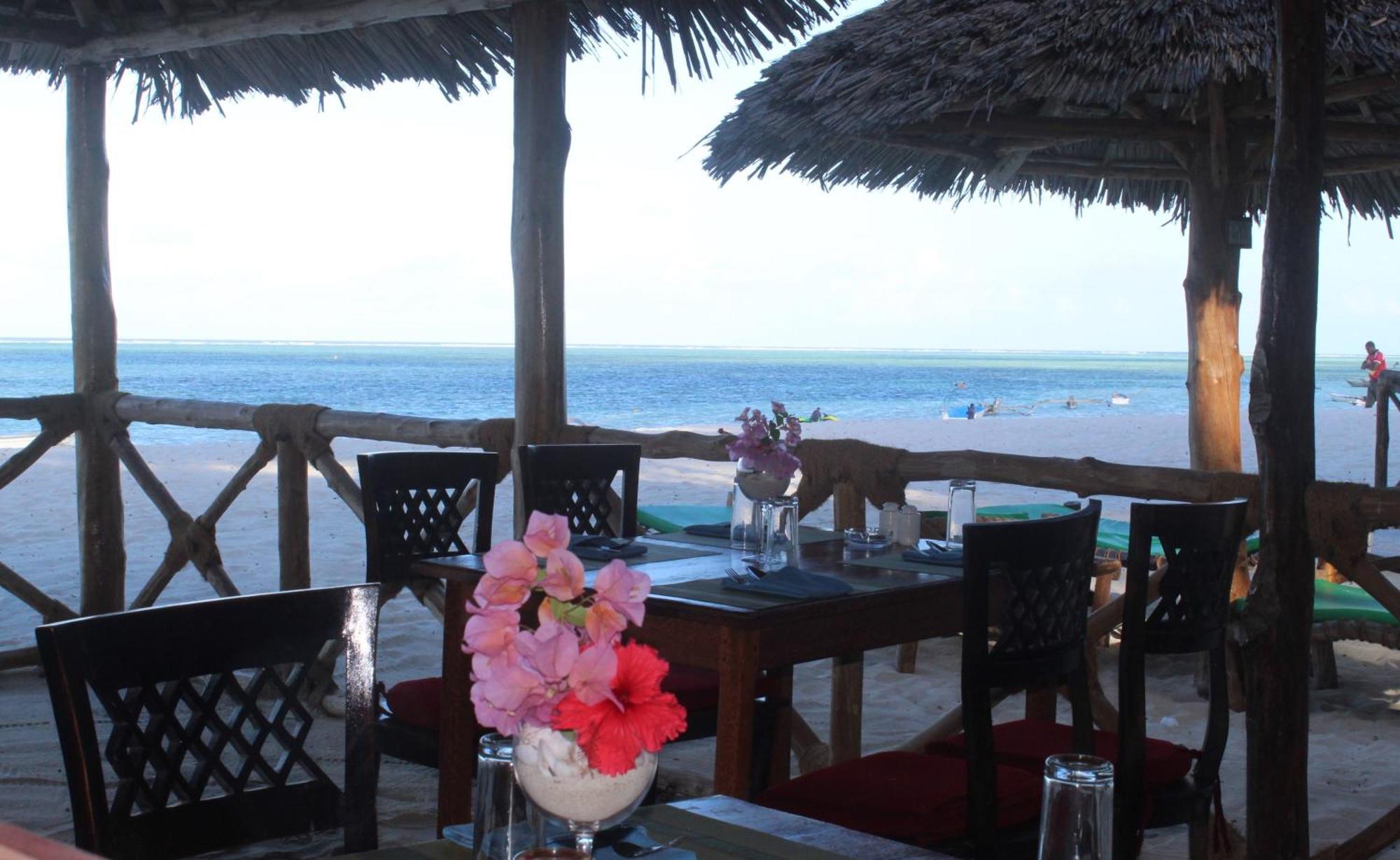 Bianco Azzurro Hotel & Restaurant Pwani Mchangani Eksteriør bilde